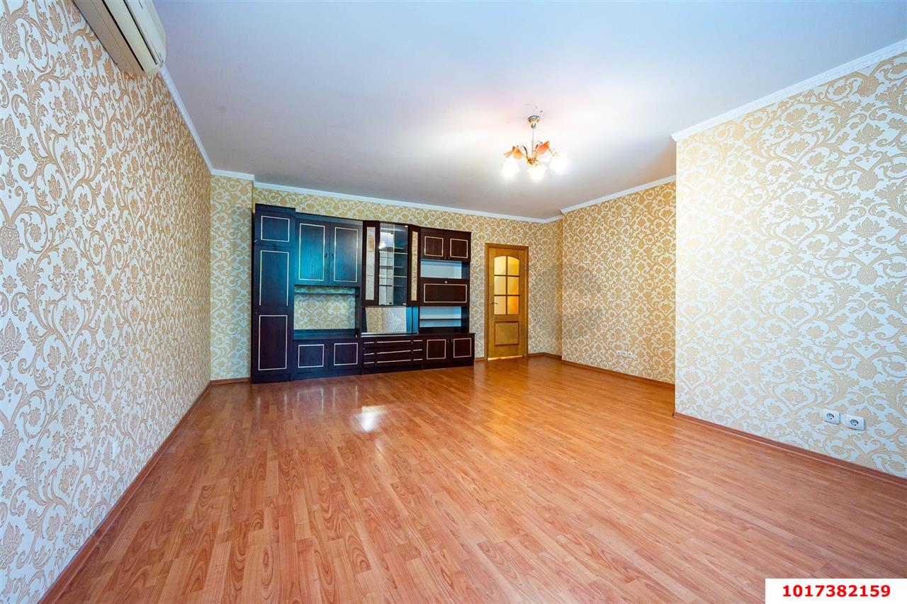 Фото №4: 3-комнатная квартира <span class="whitespace-nowrap">106 м²</span>, <span class="whitespace-nowrap">2/8 эт.</span> - Краснодар, мкр. Западный внутригородской округ, ул. Фёдора Лузана, 19