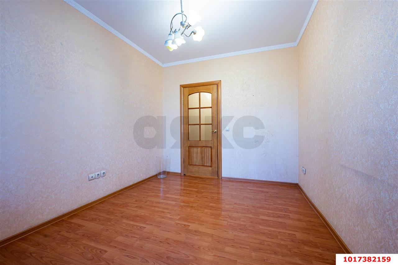 Фото №6: 3-комнатная квартира <span class="whitespace-nowrap">106 м²</span>, <span class="whitespace-nowrap">2/8 эт.</span> - Краснодар, мкр. Западный внутригородской округ, ул. Фёдора Лузана, 19