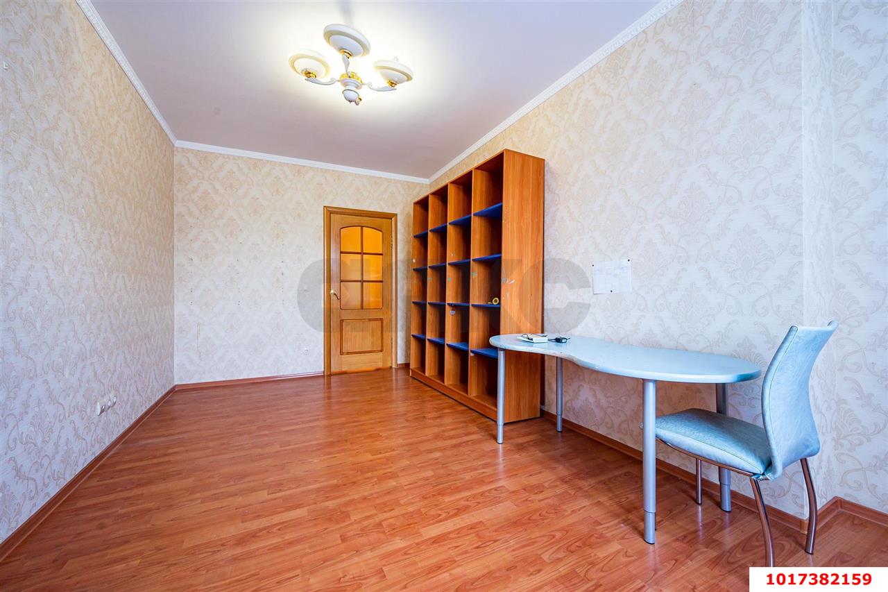 Фото №8: 3-комнатная квартира <span class="whitespace-nowrap">106 м²</span>, <span class="whitespace-nowrap">2/8 эт.</span> - Краснодар, мкр. Западный внутригородской округ, ул. Фёдора Лузана, 19