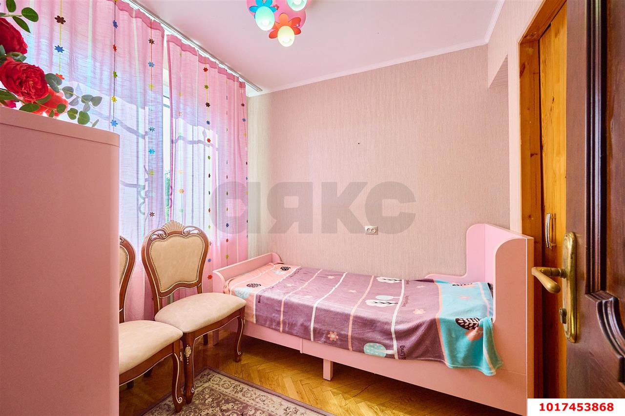 Фото №3: 4-комнатная квартира <span class="whitespace-nowrap">73 м²</span>, <span class="whitespace-nowrap">4/9 эт.</span> - Краснодар, Карасунский внутригородской округ, мкр. Комсомольский, ул. Сормовская, 205