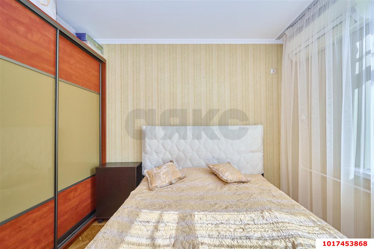 Фото №12: 4-комнатная квартира <span class="whitespace-nowrap">73 м²</span>, <span class="whitespace-nowrap">4/9 эт.</span> - Краснодар, Карасунский внутригородской округ, мкр. Комсомольский, ул. Сормовская, 205