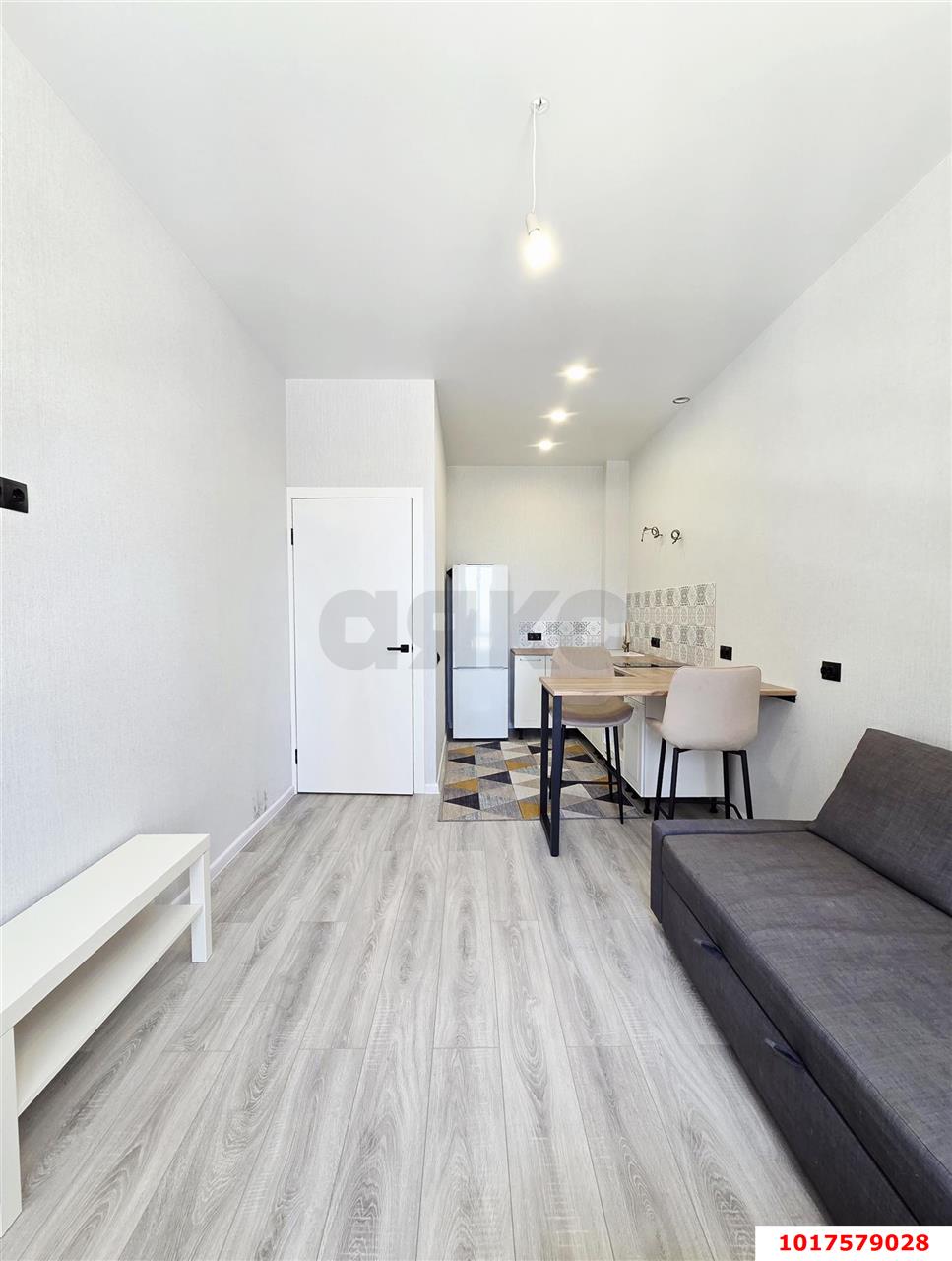 Фото №2: 1-комнатная квартира <span class="whitespace-nowrap">38 м²</span>, <span class="whitespace-nowrap">2/24 эт.</span> - Краснодар, Центральный внутригородской округ, Черёмушки, мкр. ЖК Фонтаны, ул. Воронежская, 47/10