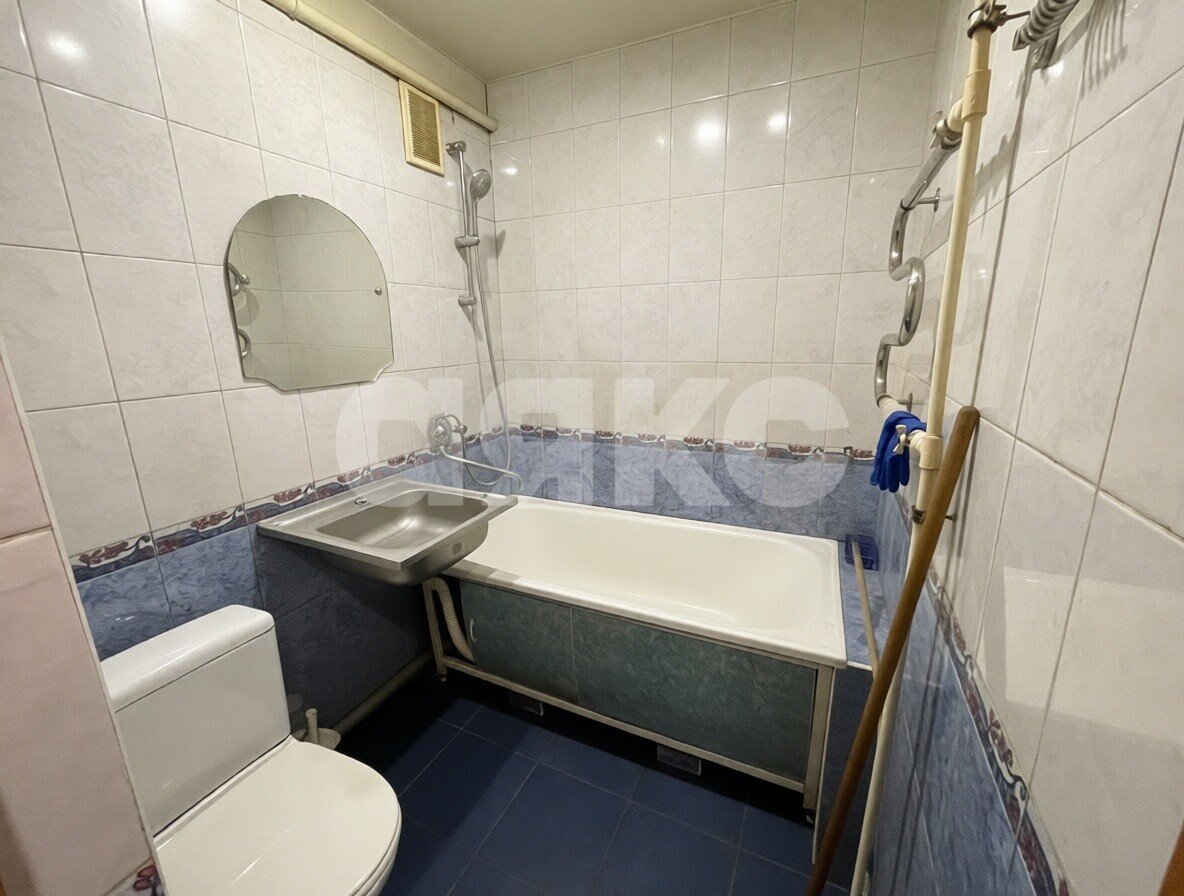 Фото №3: 1-комнатная квартира <span class="whitespace-nowrap">30 м²</span>, <span class="whitespace-nowrap">1/4 эт.</span> - Майкоп, мкр. Дружба, ул. Краснооктябрьская, 57