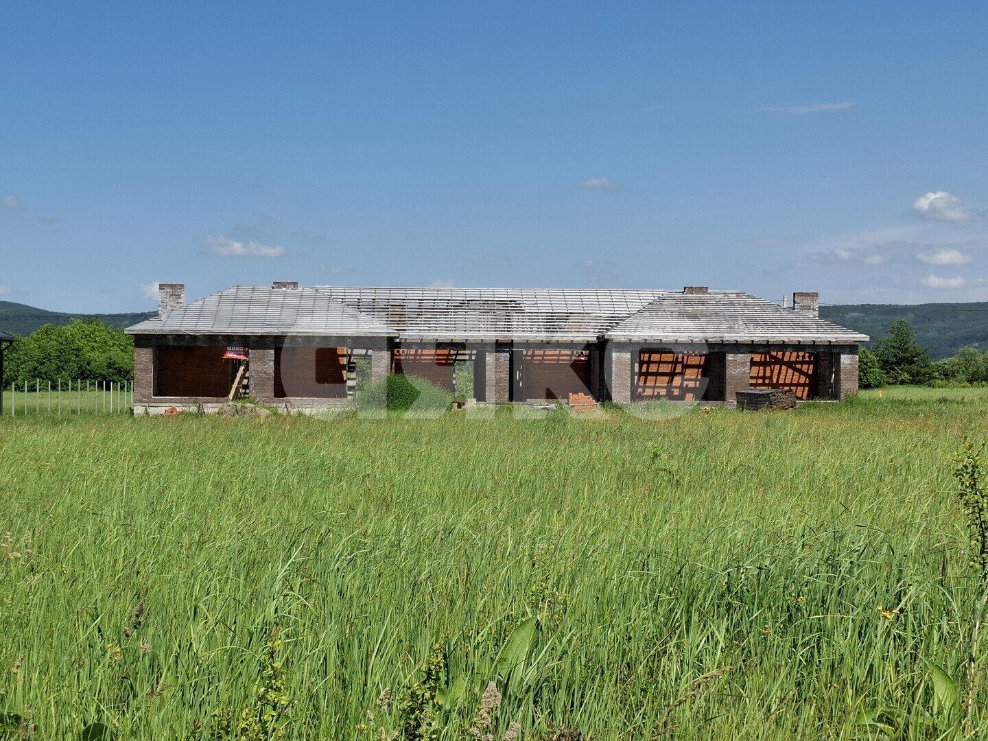 Фото №3: Таунхаус <span class="whitespace-nowrap">414 м²</span> <span class="whitespace-nowrap">+ 20 сот.</span>, <span class="whitespace-nowrap">1 эт.</span> - Цветочный, ул. Луговая, 15