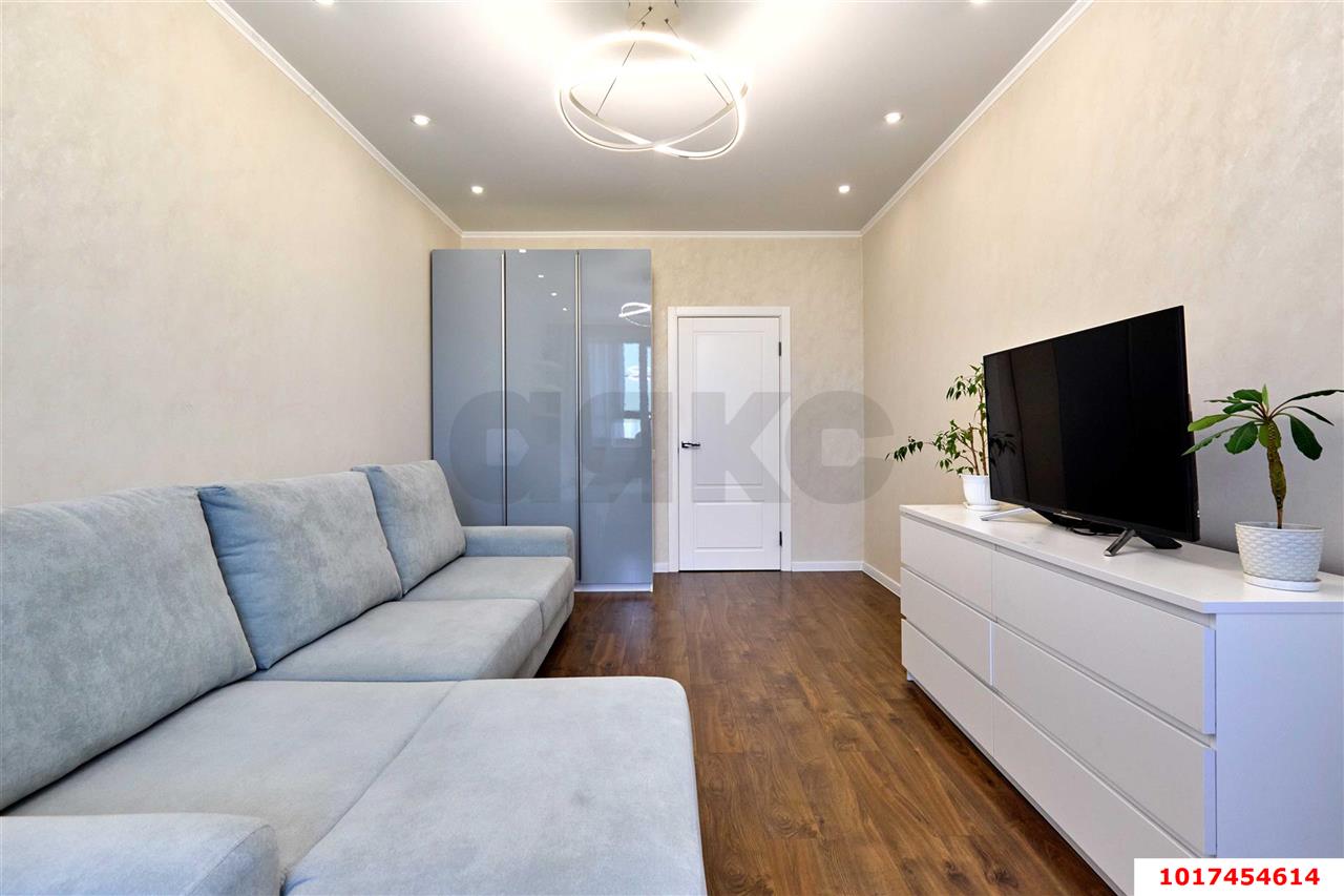 Фото №2: 1-комнатная квартира <span class="whitespace-nowrap">50 м²</span>, <span class="whitespace-nowrap">21/24 эт.</span> - Краснодар, Западный внутригородской округ, Фестивальный, мкр. ЖК Маршал, ул. Гаражная, 87