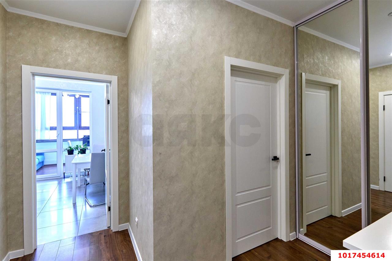 Фото №6: 1-комнатная квартира <span class="whitespace-nowrap">50 м²</span>, <span class="whitespace-nowrap">21/24 эт.</span> - Краснодар, Западный внутригородской округ, Фестивальный, мкр. ЖК Маршал, ул. Гаражная, 87