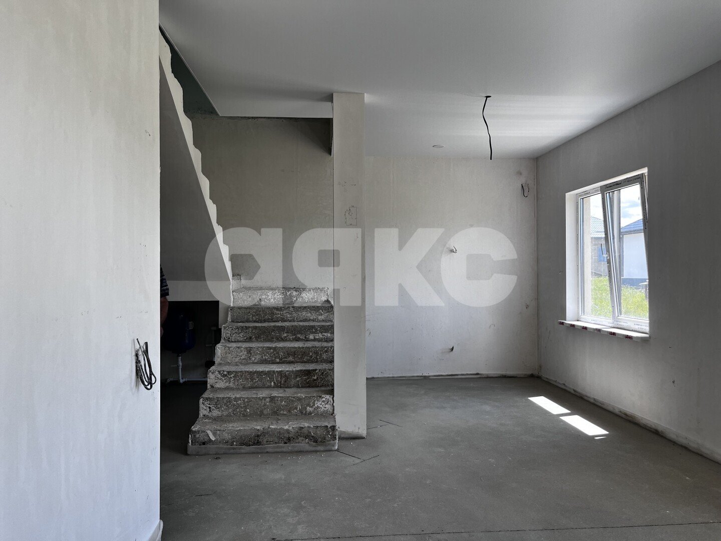 Фото №6: Дом <span class="whitespace-nowrap">84 м²</span> <span class="whitespace-nowrap">+ 3.5 сот.</span>, <span class="whitespace-nowrap">2 эт.</span> - Анапа, мкр. Алексеевка, ул. Овражная, 37