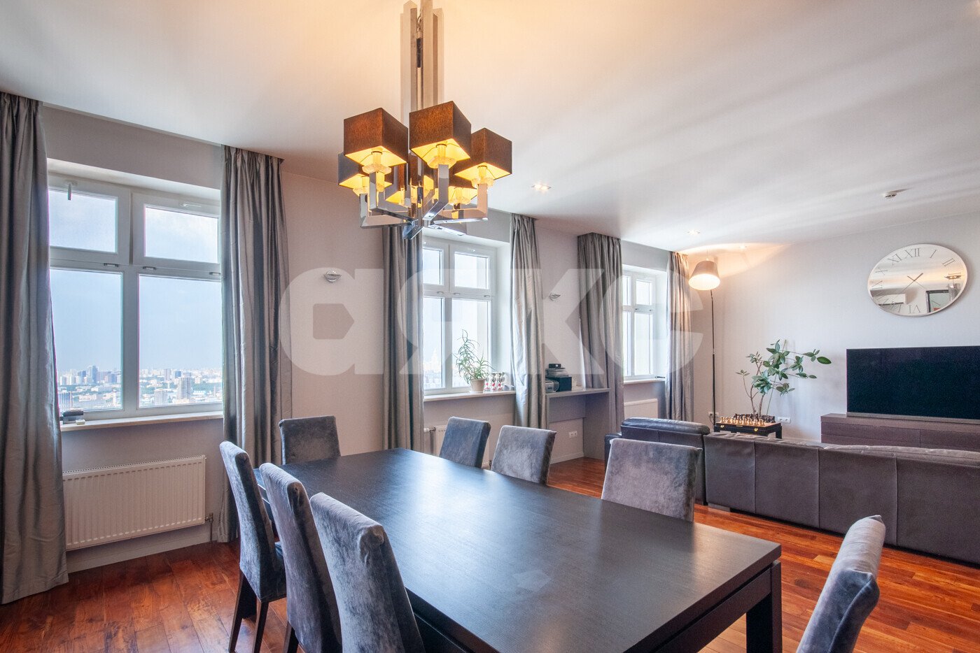 Фото №10: 3-комнатная квартира <span class="whitespace-nowrap">218 м²</span>, <span class="whitespace-nowrap">38/48 эт.</span> - Москва, пр-кт Маршала Жукова, 78