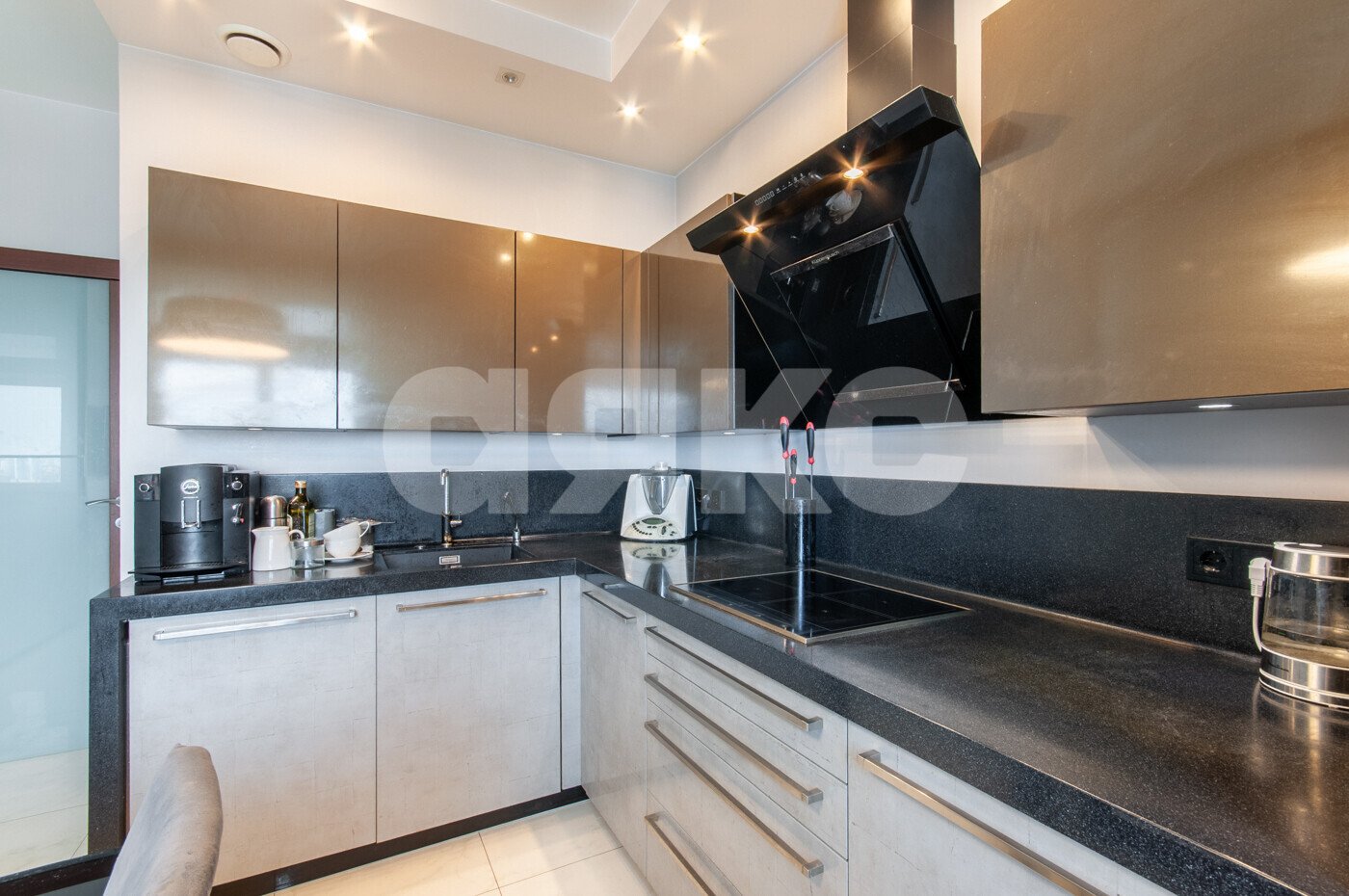 Фото №7: 3-комнатная квартира <span class="whitespace-nowrap">218 м²</span>, <span class="whitespace-nowrap">38/48 эт.</span> - Москва, пр-кт Маршала Жукова, 78