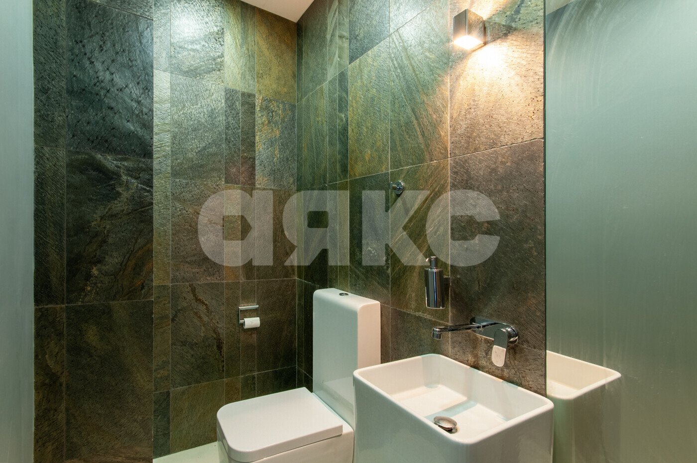 Фото №25: 3-комнатная квартира <span class="whitespace-nowrap">218 м²</span>, <span class="whitespace-nowrap">38/48 эт.</span> - Москва, пр-кт Маршала Жукова, 78