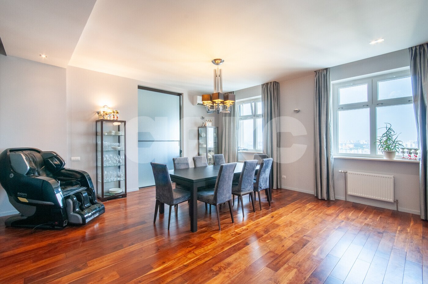 Фото №5: 3-комнатная квартира <span class="whitespace-nowrap">218 м²</span>, <span class="whitespace-nowrap">38/48 эт.</span> - Москва, пр-кт Маршала Жукова, 78