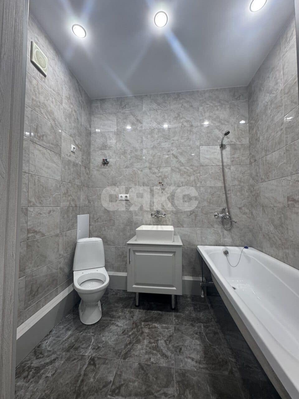 Фото №10: 1-комнатная квартира <span class="whitespace-nowrap">37 м²</span>, <span class="whitespace-nowrap">8/9 эт.</span> - Майкоп, ул. К.А. Васильева, 2к4