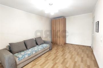 Фото №1: 1-комнатная квартира <span class="whitespace-nowrap">42 м²</span>, <span class="whitespace-nowrap">2/5 эт.</span> - Краснодар, мкр. Молодёжный, ул. 3-я Целиноградская, 4