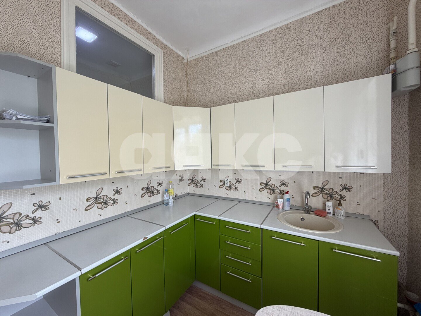 Фото №17: 3-комнатная квартира <span class="whitespace-nowrap">68 м²</span>, <span class="whitespace-nowrap">2/2 эт.</span> - Кореновск, мкр. 2-й квартал, ул. Коммунаров, 80