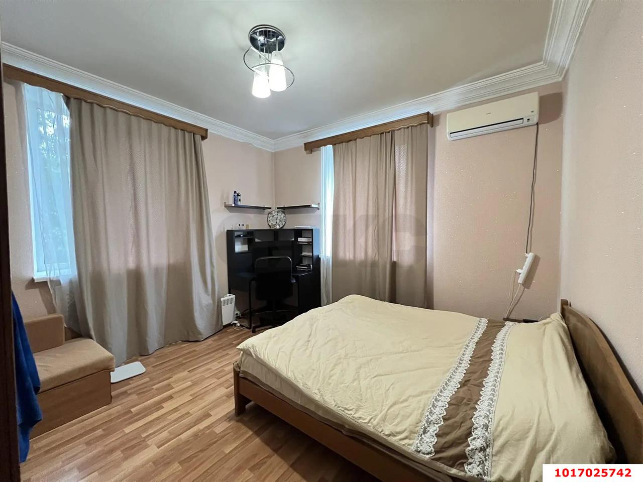 Фото №3: 2-комнатная квартира <span class="whitespace-nowrap">50 м²</span>, <span class="whitespace-nowrap">2/4 эт.</span> - Краснодар, Центральный внутригородской округ, мкр. Центральный, ул. Красная, 170