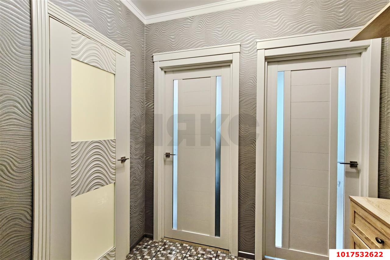 Фото №9: 1-комнатная квартира <span class="whitespace-nowrap">43 м²</span>, <span class="whitespace-nowrap">7/10 эт.</span> - Краснодар, Прикубанский внутригородской округ, Россинского, мкр. жилой комплекс Инсити-Парк, ул. Командорская, 1/3