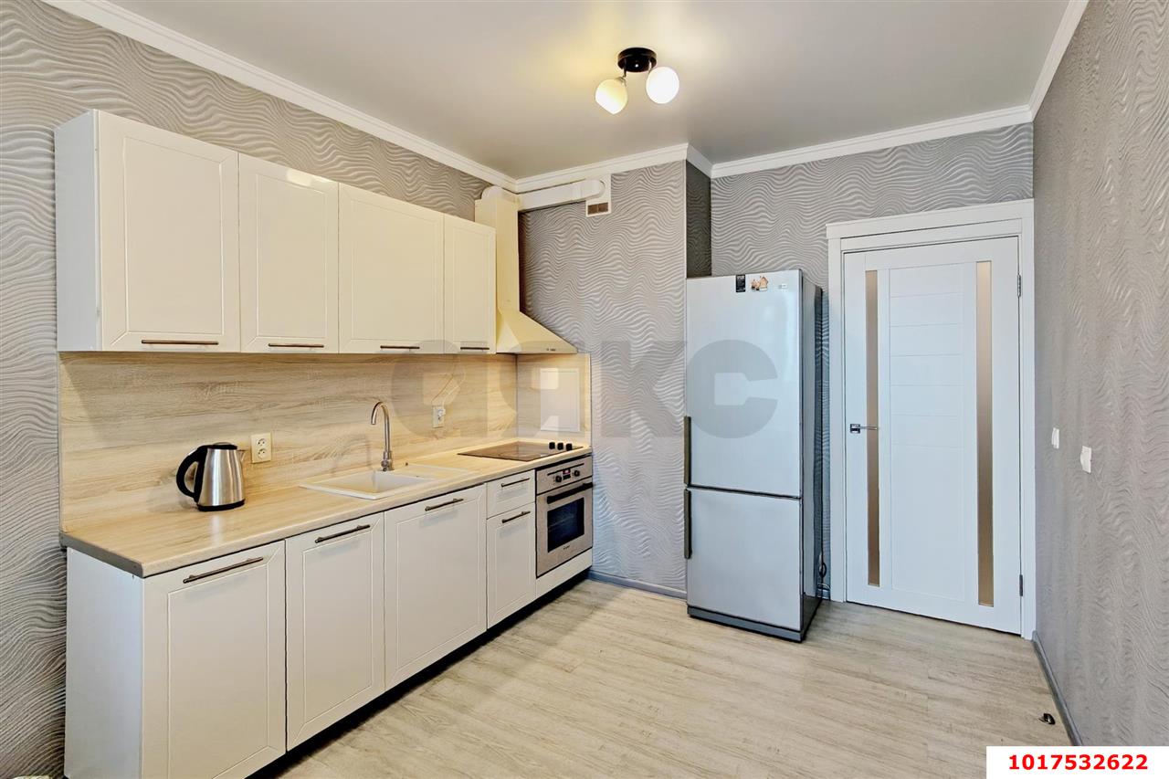 Фото №3: 1-комнатная квартира <span class="whitespace-nowrap">43 м²</span>, <span class="whitespace-nowrap">7/10 эт.</span> - Краснодар, Прикубанский внутригородской округ, Россинского, мкр. жилой комплекс Инсити-Парк, ул. Командорская, 1/3