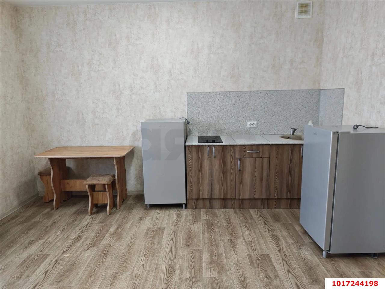 Фото №1: Студия <span class="whitespace-nowrap">30 м²</span>, <span class="whitespace-nowrap">4/8 эт.</span> - Краснодар, мкр. Прикубанский внутригородской округ, ул. Городская, 1