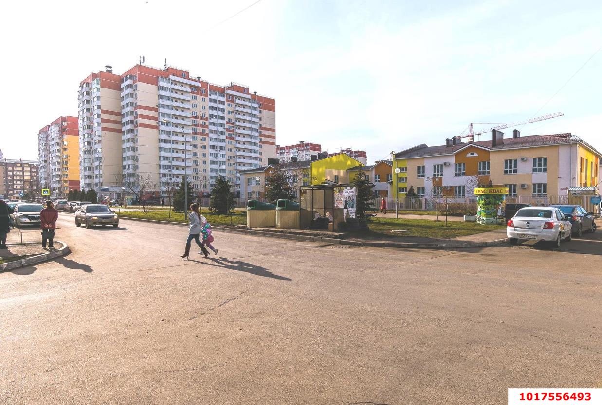 Фото №6: 1-комнатная квартира <span class="whitespace-nowrap">43 м²</span>, <span class="whitespace-nowrap">10/14 эт.</span> - Краснодар, Прикубанский внутригородской округ, мкр. Молодёжный, ул. 3-я Целиноградская, 9