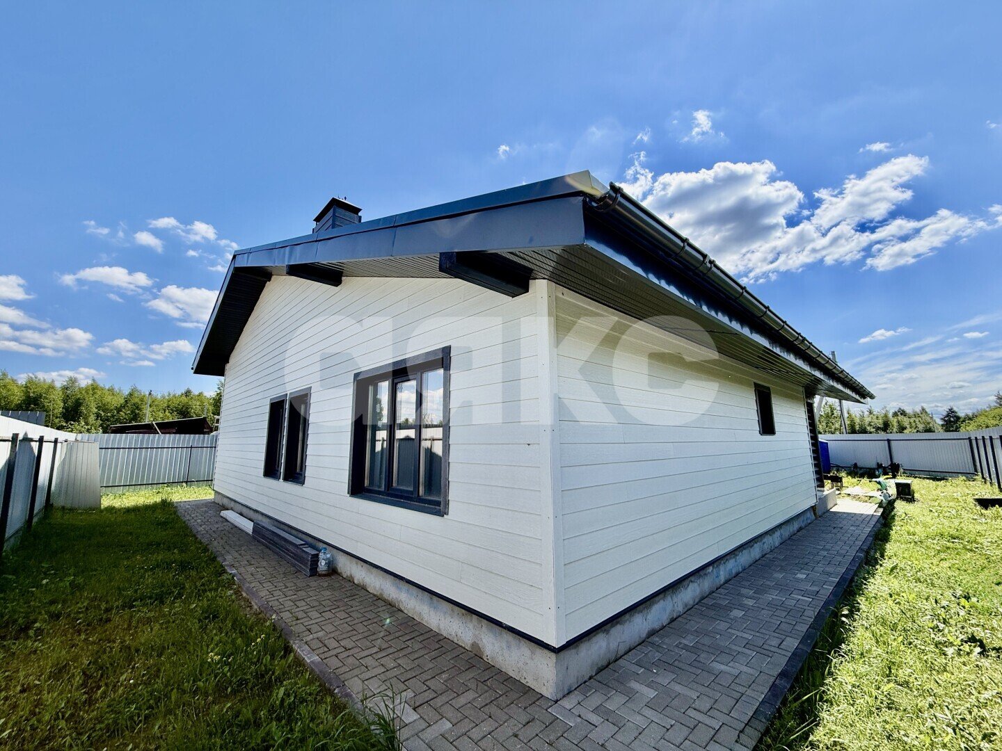 Фото №4: Дом <span class="whitespace-nowrap">135 м²</span> <span class="whitespace-nowrap">+ 6 сот.</span>, <span class="whitespace-nowrap">1 эт.</span> - КП Фенино лесное, ул. Берёзовая