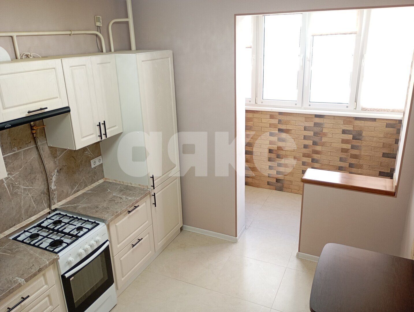 Фото №3: 1-комнатная квартира <span class="whitespace-nowrap">36 м²</span>, <span class="whitespace-nowrap">6/13 эт.</span> - Анапа, Алексеевка, мкр. ЖК Лазурный, ул. Крестьянская, 27к5