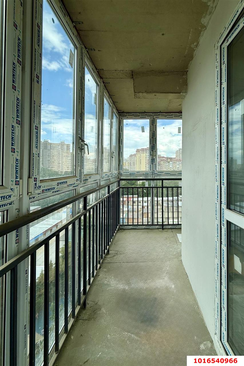Фото №8: 2-комнатная квартира <span class="whitespace-nowrap">66 м²</span>, <span class="whitespace-nowrap">9/20 эт.</span> - Краснодар, Карасунский внутригородской округ, Гидростроителей, мкр. жилой комплекс Стрижи, ул. Автолюбителей, 1Г