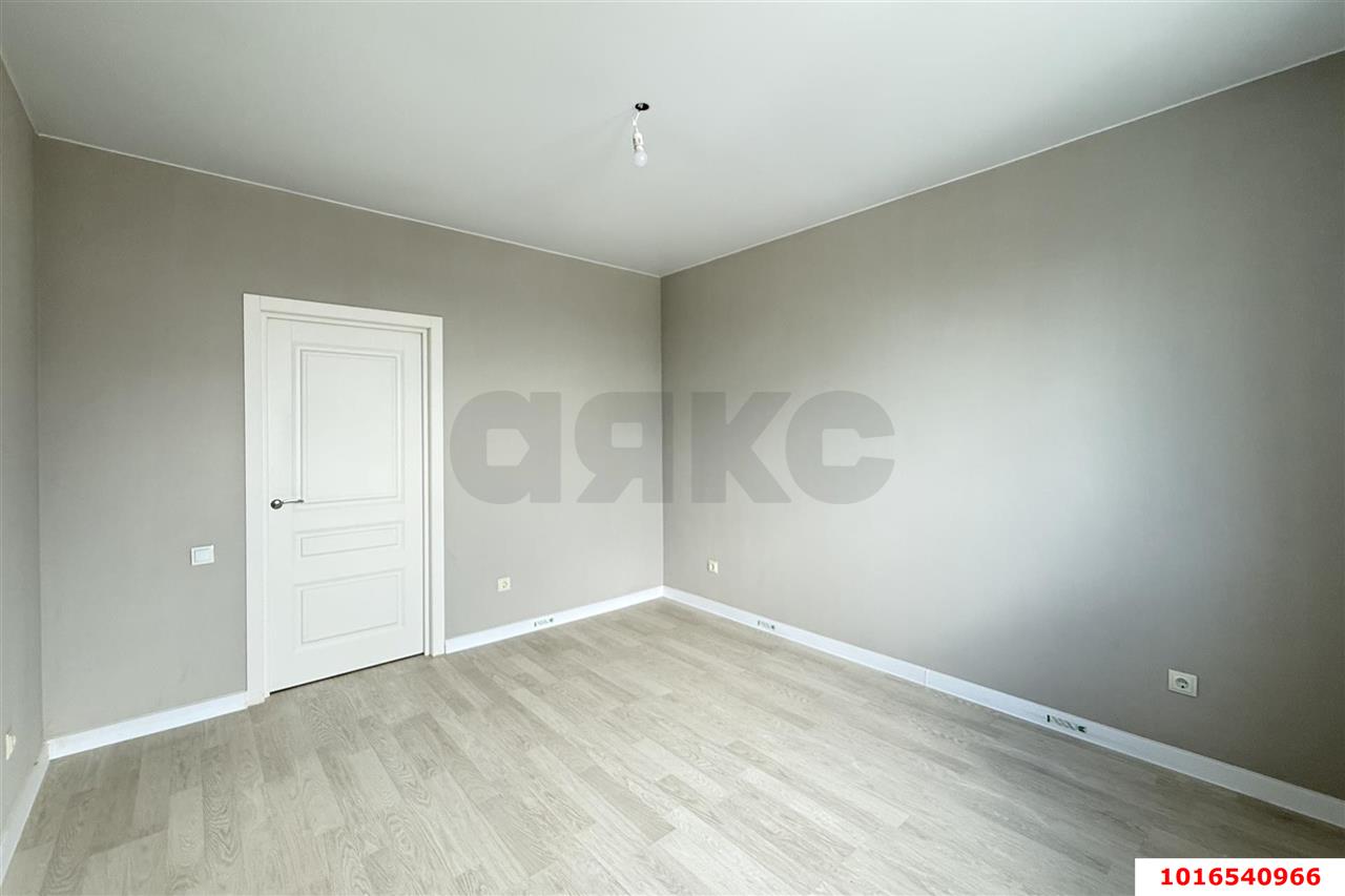 Фото №5: 2-комнатная квартира <span class="whitespace-nowrap">66 м²</span>, <span class="whitespace-nowrap">9/20 эт.</span> - Краснодар, Карасунский внутригородской округ, Гидростроителей, мкр. жилой комплекс Стрижи, ул. Автолюбителей, 1Г