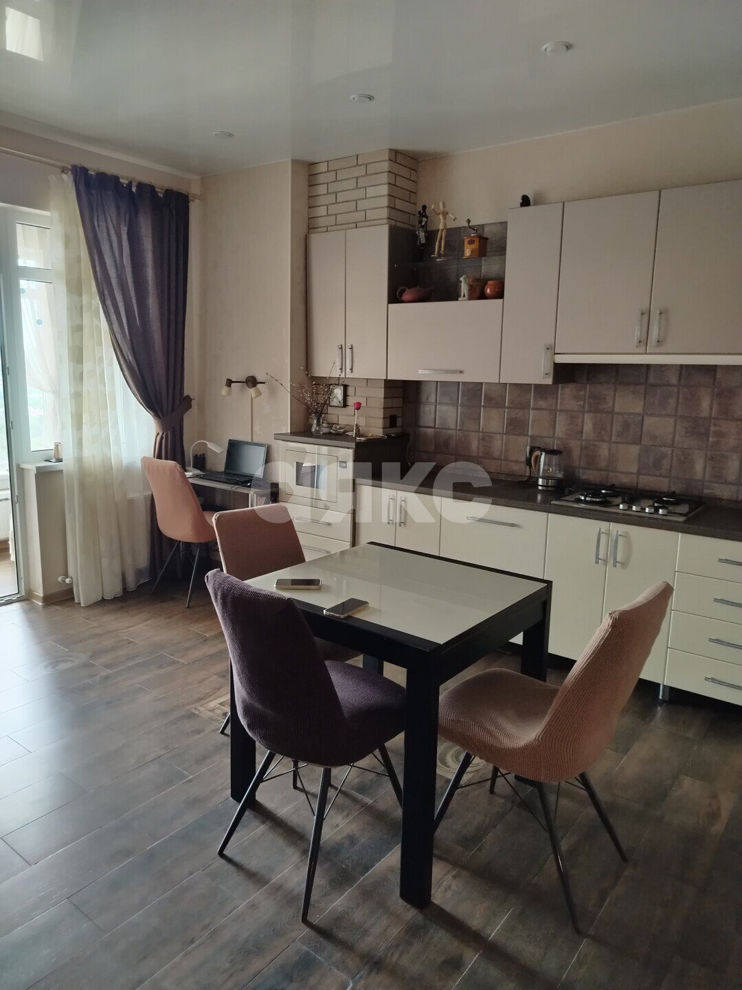 Фото №6: 2-комнатная квартира <span class="whitespace-nowrap">50 м²</span>, <span class="whitespace-nowrap">12/12 эт.</span> - Геленджик, мкр. жилой комплекс Панорама, ул. Халтурина, 30лит2