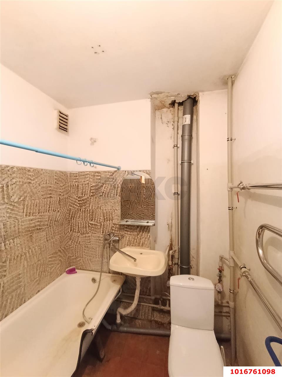 Фото №8: 1-комнатная квартира <span class="whitespace-nowrap">42 м²</span>, <span class="whitespace-nowrap">8/10 эт.</span> - Краснодар, Карасунский внутригородской округ, ж/м Пашковский, ул. Фадеева, 423