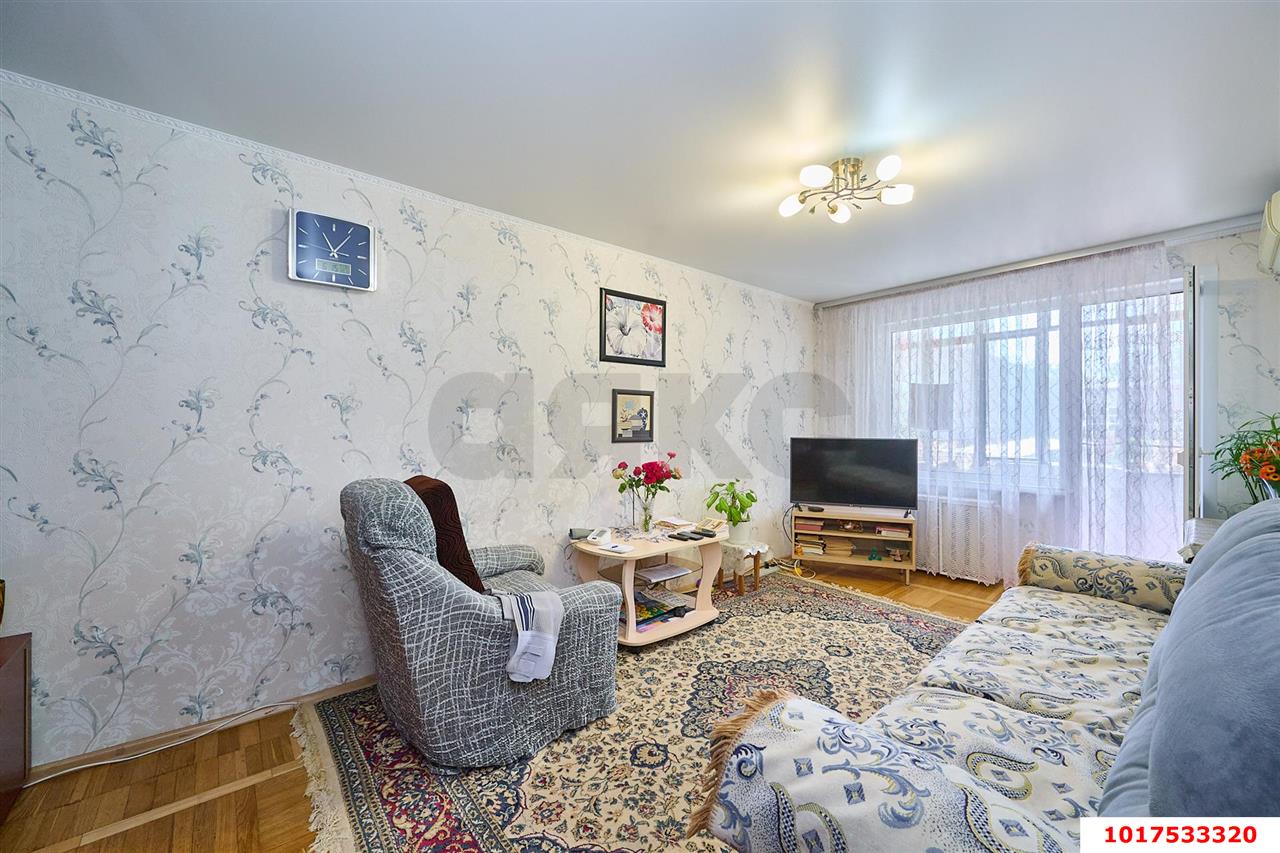 Фото №2: 2-комнатная квартира <span class="whitespace-nowrap">44 м²</span>, <span class="whitespace-nowrap">2/5 эт.</span> - Краснодар, Карасунский внутригородской округ, мкр. Хлопчато-бумажный Комбинат, ул. Новгородская, 13