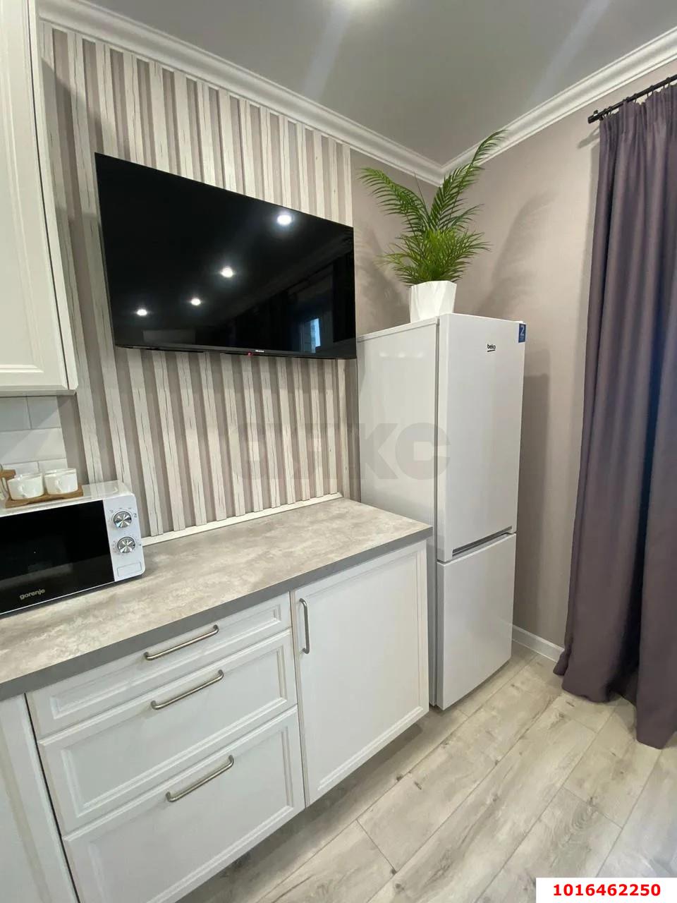 Фото №6: 1-комнатная квартира <span class="whitespace-nowrap">28 м²</span>, <span class="whitespace-nowrap">9/16 эт.</span> - Краснодар, Прикубанский внутригородской округ, мкр. ЖК Красная Площадь, ул. Конгрессная, 19