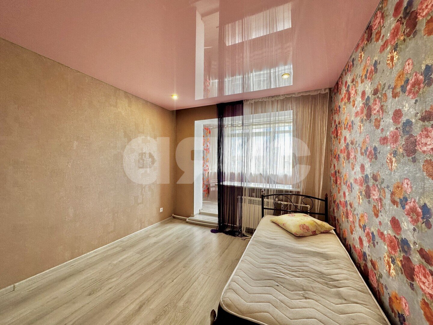 Фото №2: 3-комнатная квартира <span class="whitespace-nowrap">55 м²</span>, <span class="whitespace-nowrap">9/9 эт.</span> - Мариуполь, Жовтневый, мкр. Западный, ул. 50 лет СССР, 51