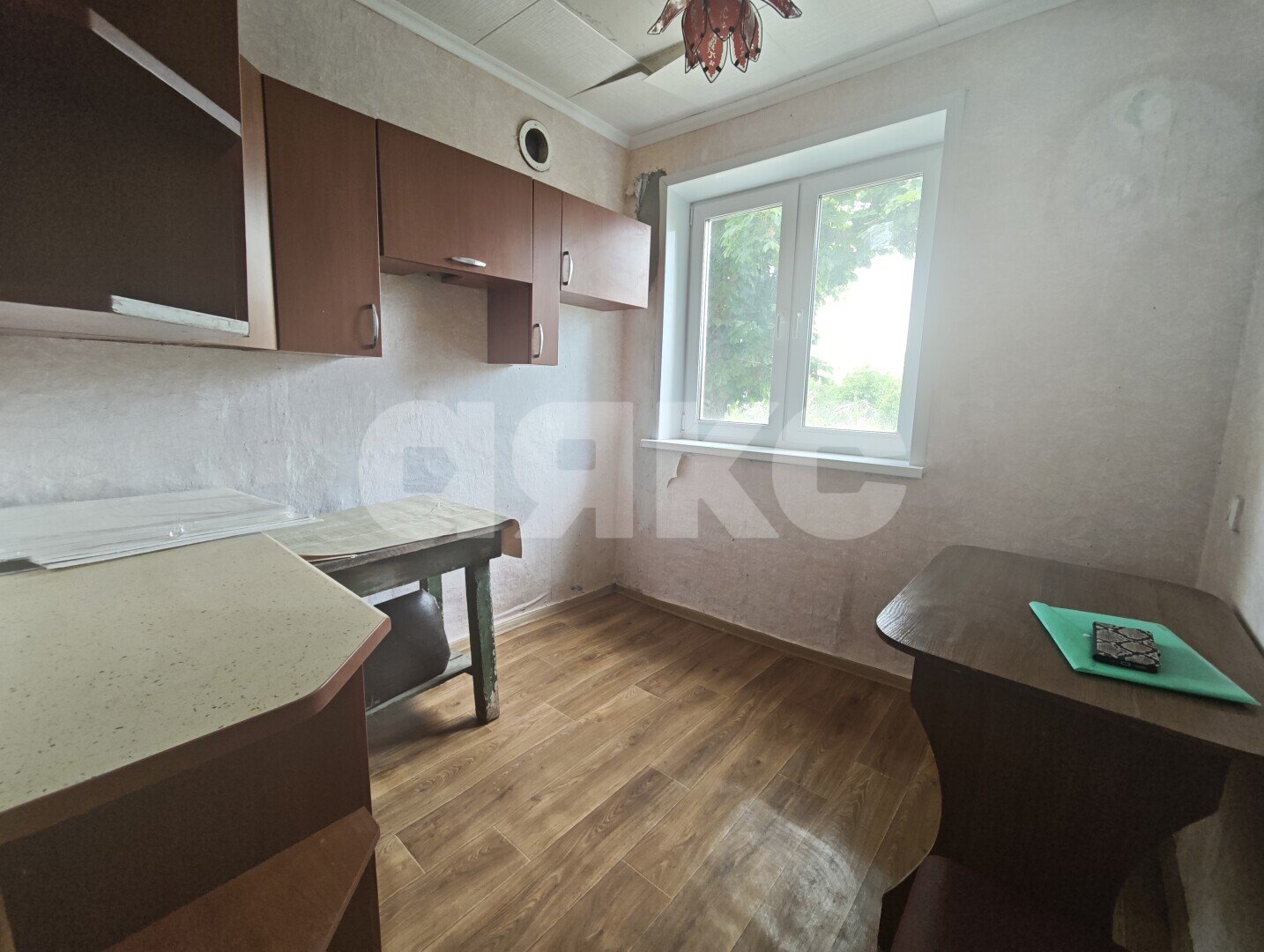 Фото №1: 1-комнатная квартира <span class="whitespace-nowrap">27 м²</span>, <span class="whitespace-nowrap">1/2 эт.</span> - Мариуполь, Ильичёвский, п. Каменск, ул. Первомайская, 3