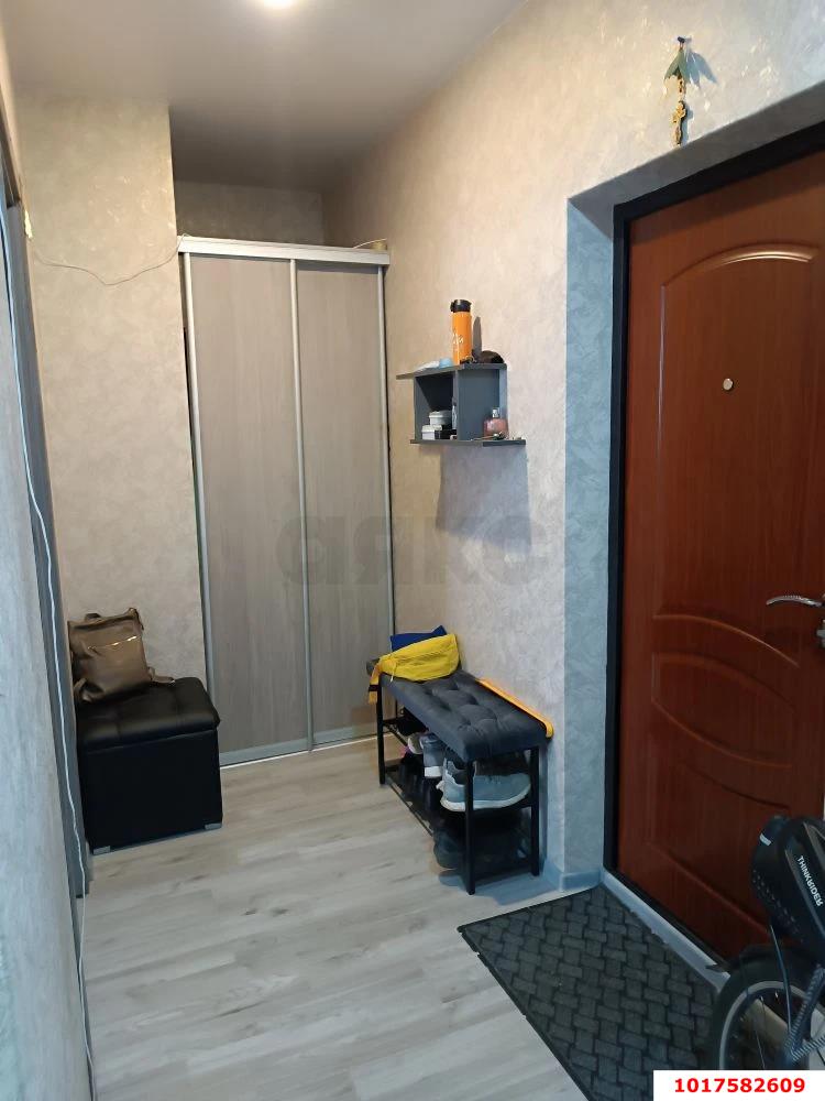 Фото №2: 1-комнатная квартира <span class="whitespace-nowrap">40 м²</span>, <span class="whitespace-nowrap">8/19 эт.</span> - Краснодар, Карасунский внутригородской округ, Гидростроителей, мкр. жилой комплекс Премьера, ул. Автолюбителей, 1/7к1