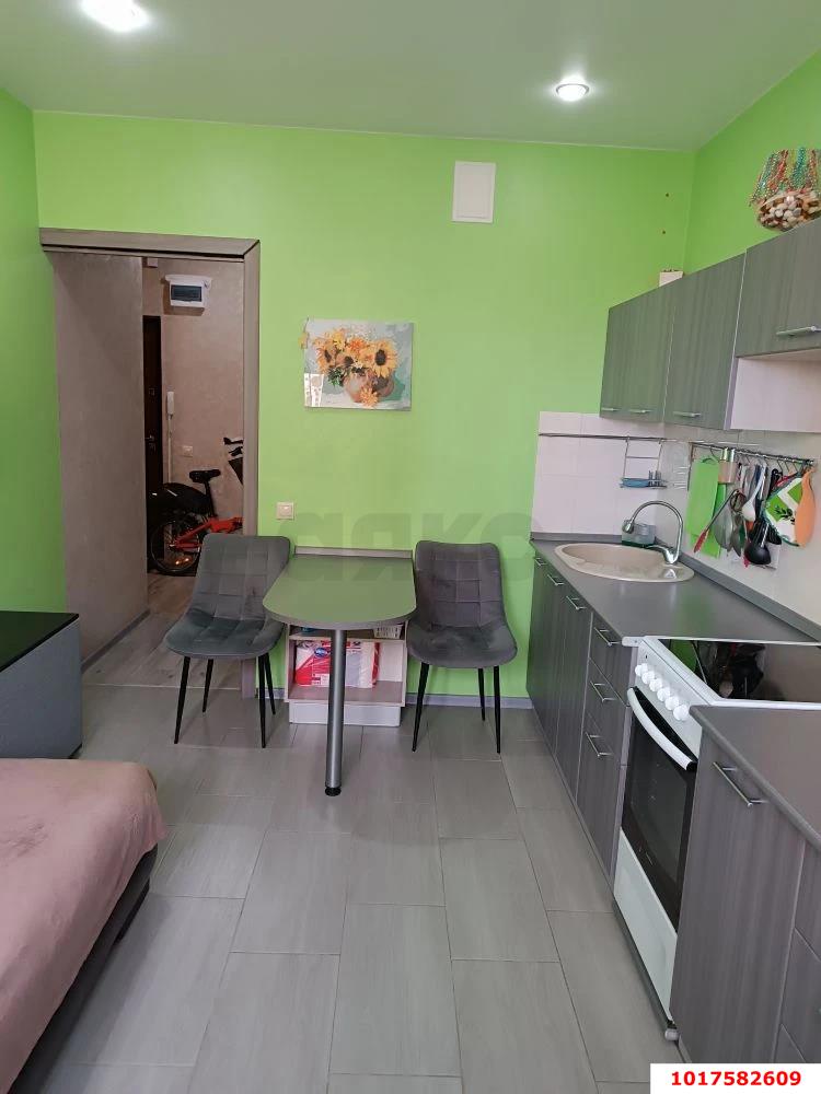 Фото №1: 1-комнатная квартира <span class="whitespace-nowrap">40 м²</span>, <span class="whitespace-nowrap">8/19 эт.</span> - Краснодар, Карасунский внутригородской округ, Гидростроителей, мкр. жилой комплекс Премьера, ул. Автолюбителей, 1/7к1