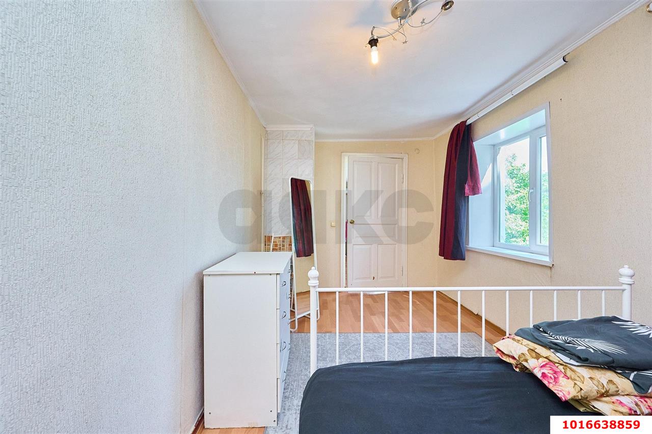 Фото №2: 2-комнатная квартира <span class="whitespace-nowrap">42 м²</span>, <span class="whitespace-nowrap">1/2 эт.</span> - Краснодар, Западный внутригородской округ, мкр. Центральный, ул. Чапаева, 71