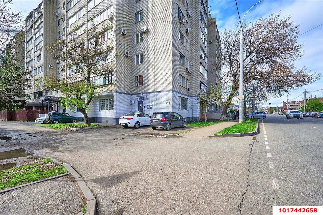 Фото №19: Торговое помещение <span class="whitespace-nowrap">289 м²</span>, <span class="whitespace-nowrap">1/9 эт.</span> - Краснодар, Западный внутригородской округ, мкр. Сельскохозяйственный Институт, ул. Алма-Атинская, 148