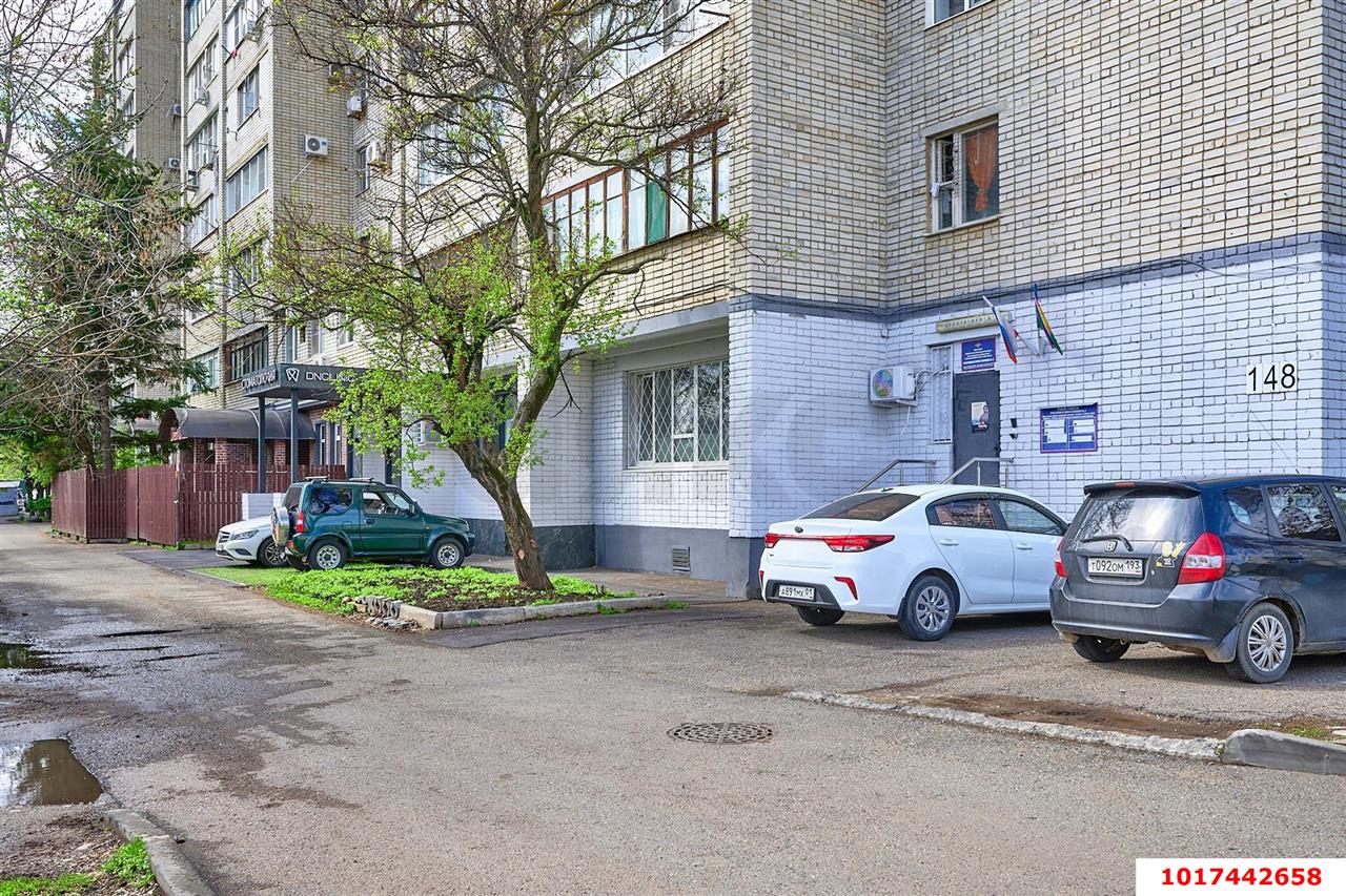 Фото №20: Торговое помещение <span class="whitespace-nowrap">289 м²</span>, <span class="whitespace-nowrap">1/9 эт.</span> - Краснодар, Западный внутригородской округ, мкр. Сельскохозяйственный Институт, ул. Алма-Атинская, 148