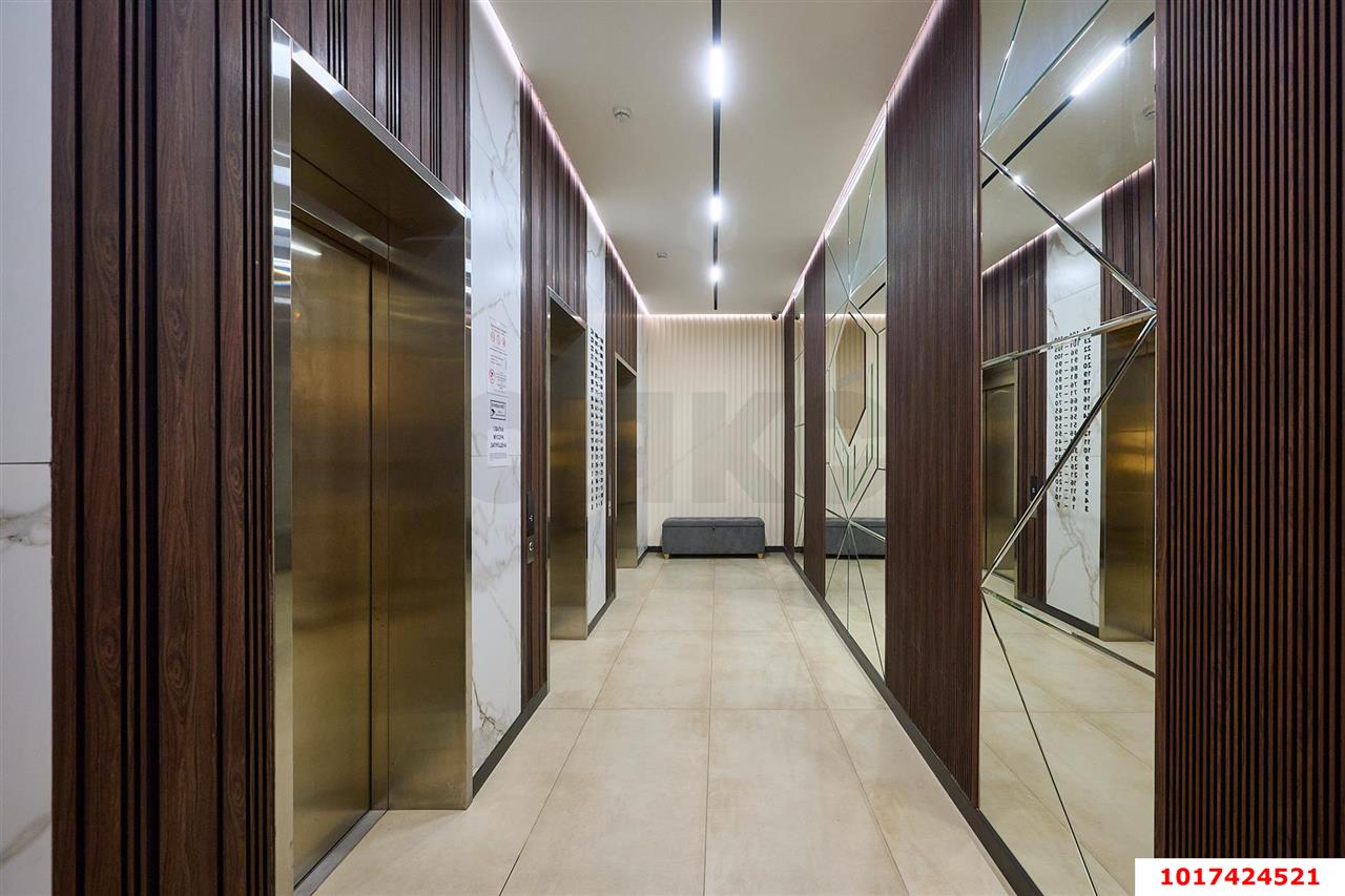 Фото №3: Кладовка <span class="whitespace-nowrap">4 м²</span>, <span class="whitespace-nowrap">-1/24 эт.</span> - Краснодар, Центральный внутригородской округ, мкр. Черёмушки, ул. Обрывная, 132/1