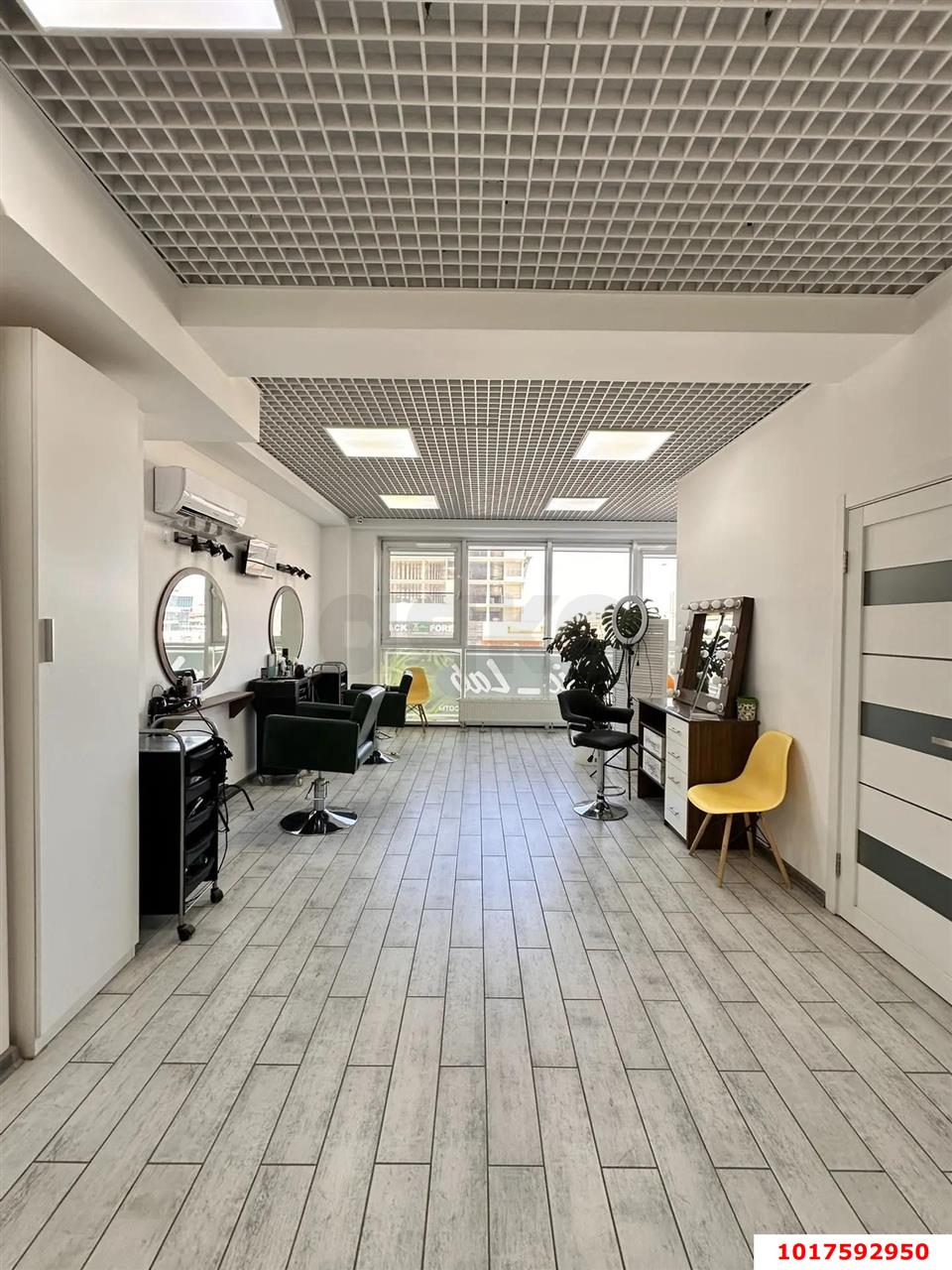 Фото №2: Торговое помещение <span class="whitespace-nowrap">73 м²</span>, <span class="whitespace-nowrap">2/8 эт.</span> - Краснодар, Прикубанский внутригородской округ, мкр. Музыкальный, ул. Московская, 152
