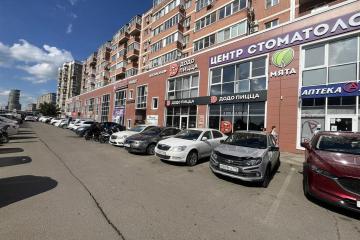 Фото №1: Торговое помещение <span class="whitespace-nowrap">73 м²</span>, <span class="whitespace-nowrap">2/8 эт.</span> - Краснодар, мкр. Музыкальный, ул. Московская, 152