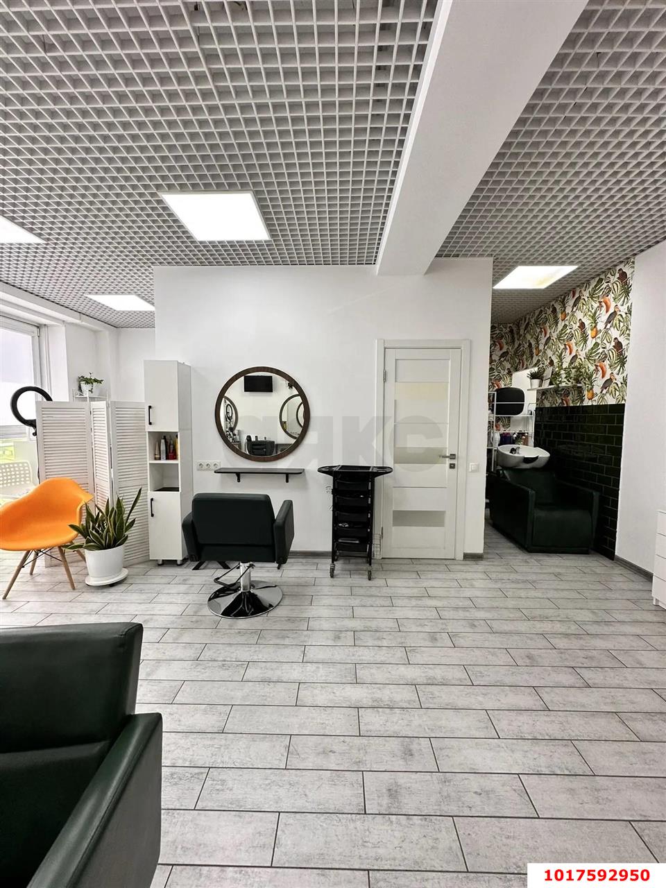 Фото №3: Торговое помещение <span class="whitespace-nowrap">73 м²</span>, <span class="whitespace-nowrap">2/8 эт.</span> - Краснодар, Прикубанский внутригородской округ, мкр. Музыкальный, ул. Московская, 152