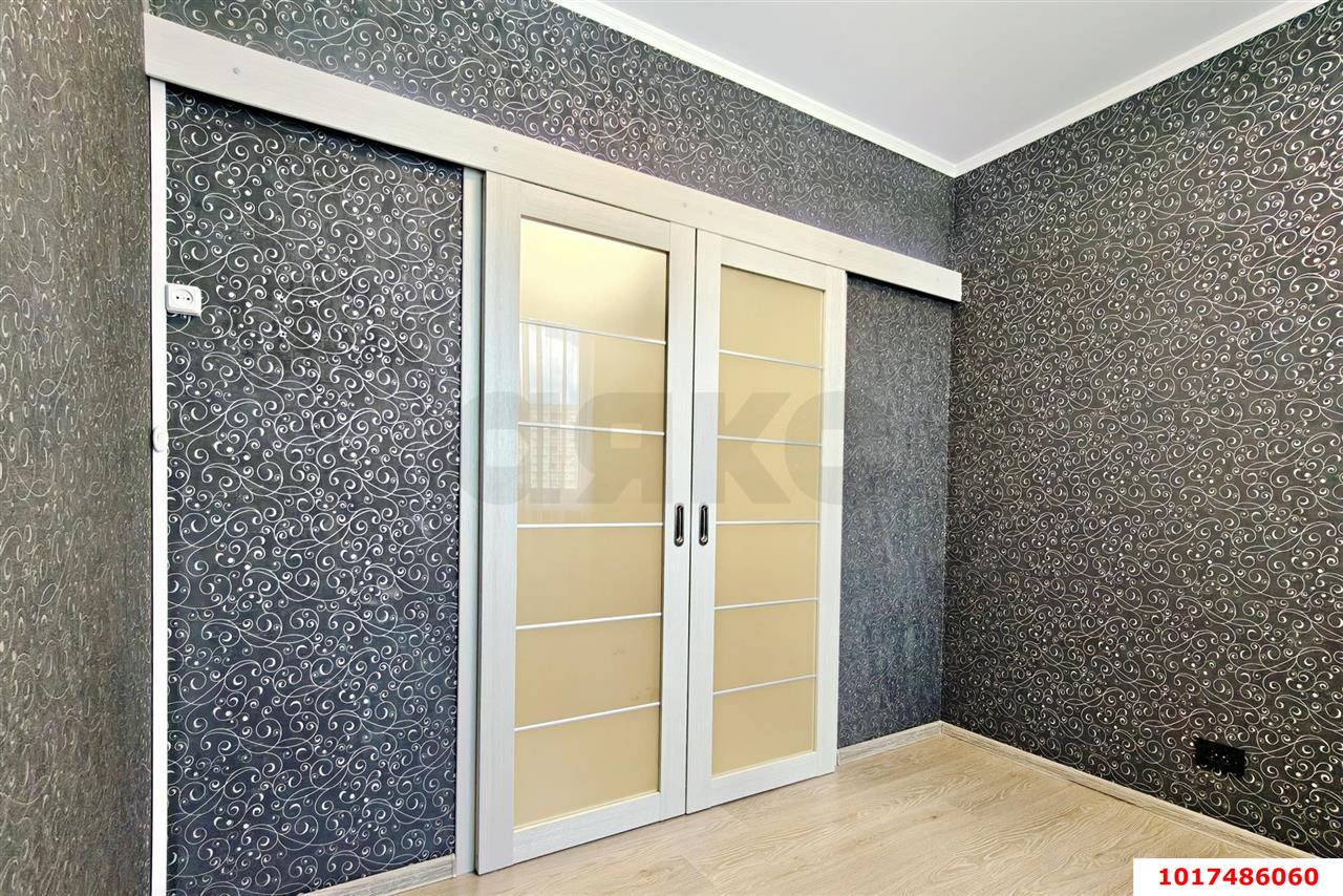 Фото №8: 2-комнатная квартира <span class="whitespace-nowrap">65 м²</span>, <span class="whitespace-nowrap">7/19 эт.</span> - Краснодар, Прикубанский внутригородской округ, Россинского, мкр. жилой комплекс Альпы, ул. Командорская, 6