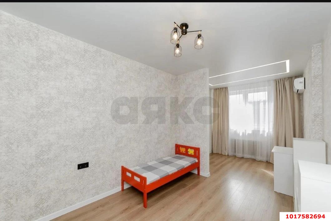 Фото №10: 3-комнатная квартира <span class="whitespace-nowrap">100 м²</span>, <span class="whitespace-nowrap">10/18 эт.</span> - Краснодар, Прикубанский внутригородской округ, Россинского, мкр. жилой комплекс Атлант, ул. Адмирала Крузенштерна, 6