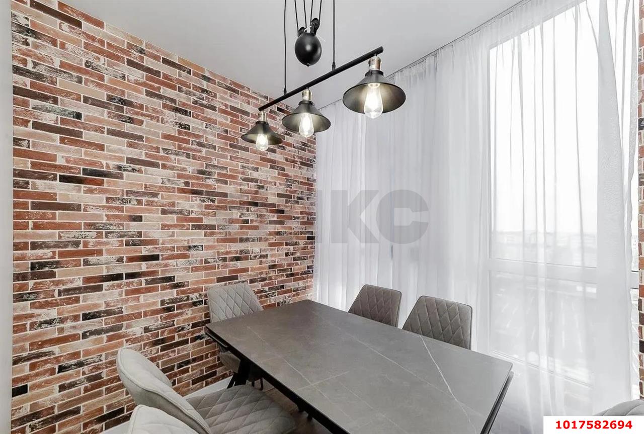 Фото №3: 3-комнатная квартира <span class="whitespace-nowrap">100 м²</span>, <span class="whitespace-nowrap">10/18 эт.</span> - Краснодар, Прикубанский внутригородской округ, Россинского, мкр. жилой комплекс Атлант, ул. Адмирала Крузенштерна, 6