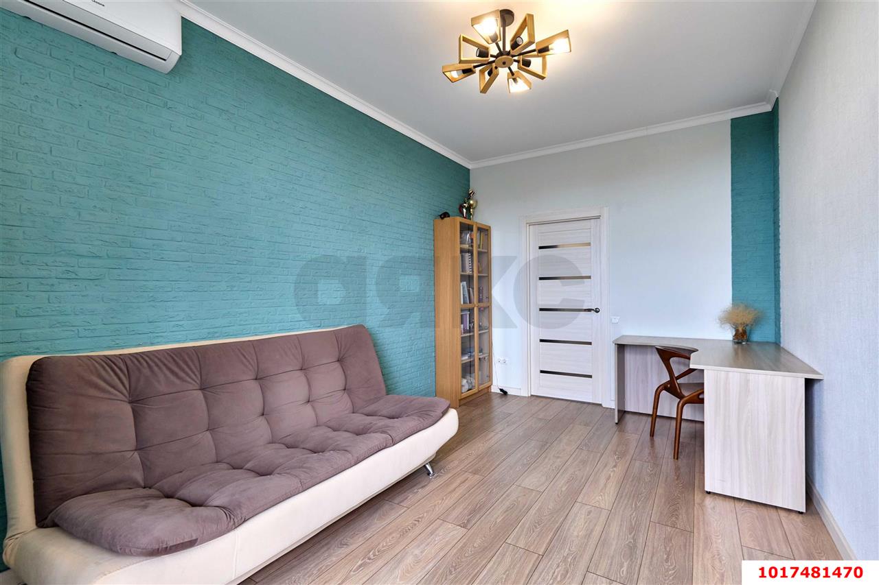 Фото №6: 3-комнатная квартира <span class="whitespace-nowrap">175 м²</span>, <span class="whitespace-nowrap">12/16 эт.</span> - Краснодар, Западный внутригородской округ, мкр. Центральный, ул. Комсомольская, 8