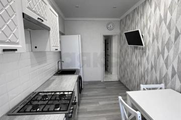 Фото №1: 2-комнатная квартира <span class="whitespace-nowrap">46 м²</span>, <span class="whitespace-nowrap">2/5 эт.</span> - Краснодар, мкр. Западный внутригородской округ, ул. имени Дзержинского, 22