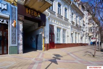 Фото №1: Комната <span class="whitespace-nowrap">18 м²</span>, <span class="whitespace-nowrap">1/2 эт.</span> - Краснодар, мкр. Центральный, ул. Красная, 87