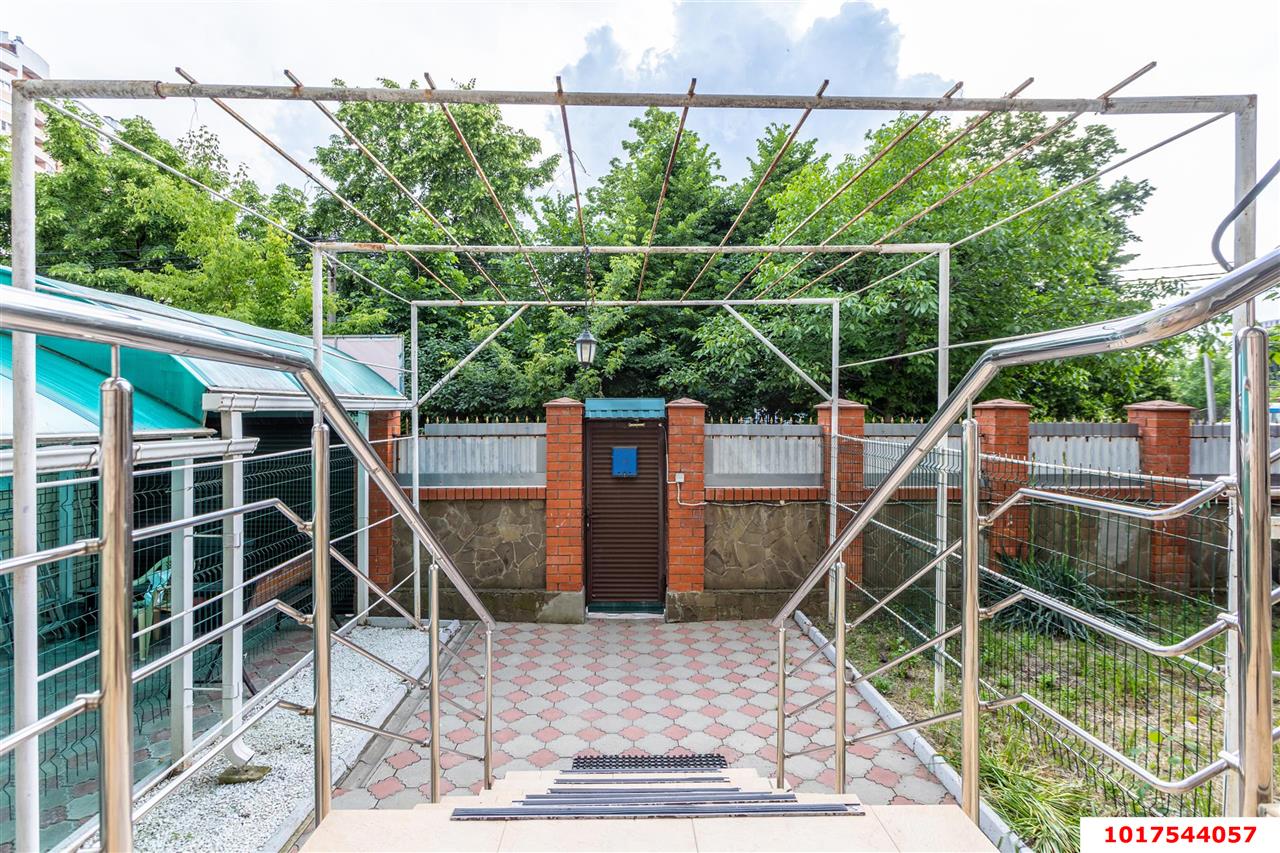 Фото №6: Дом <span class="whitespace-nowrap">226 м²</span> <span class="whitespace-nowrap">+ 2.91 сот.</span>, <span class="whitespace-nowrap">2 эт.</span> - Краснодар, Карасунский внутригородской округ, ж/м Пашковский, ул. Курортная, 1