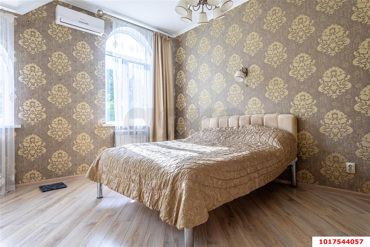Фото №10: Дом <span class="whitespace-nowrap">226 м²</span> <span class="whitespace-nowrap">+ 2.91 сот.</span>, <span class="whitespace-nowrap">2 эт.</span> - Краснодар, Карасунский внутригородской округ, ж/м Пашковский, ул. Курортная, 1
